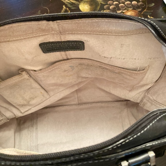 Levenger black leather briefcase with silver tone hardware, shoulder strap - Picture 7 of 7